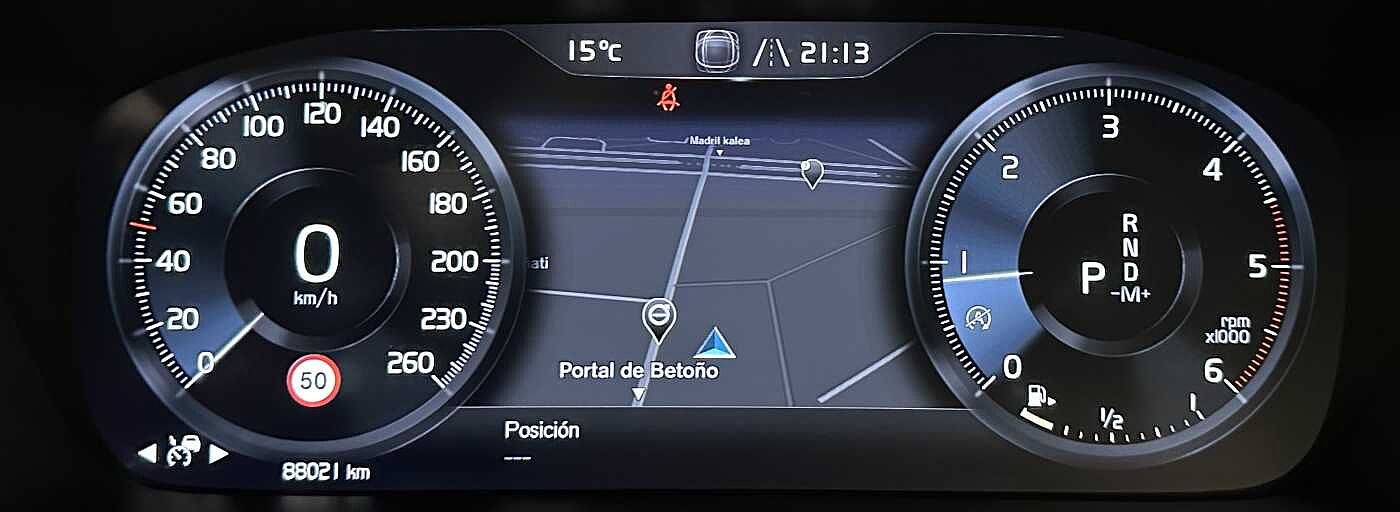 Volvo  XC40 D4 AWD Momentum Automático