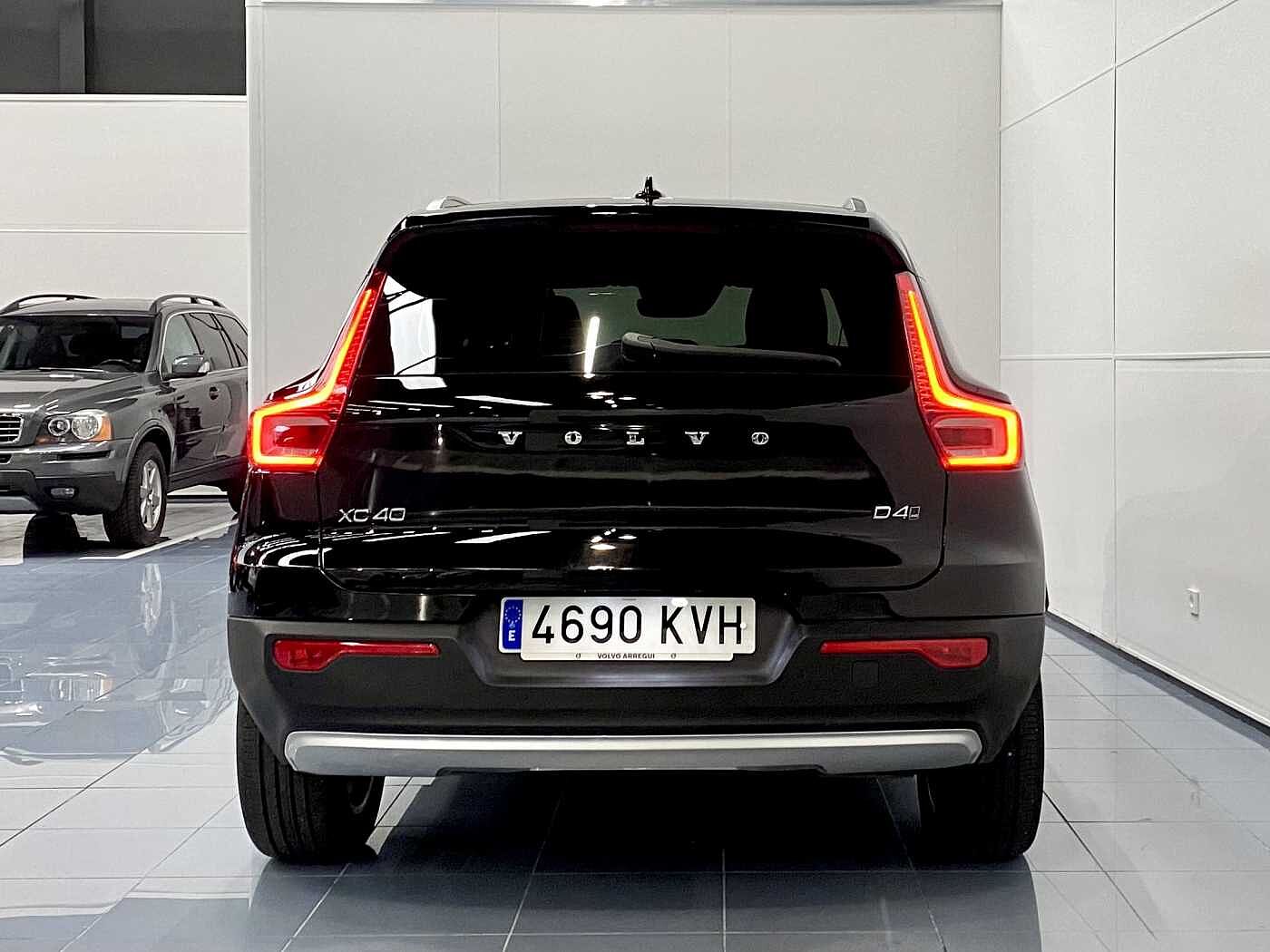 Volvo  XC40 D4 AWD Momentum Automático